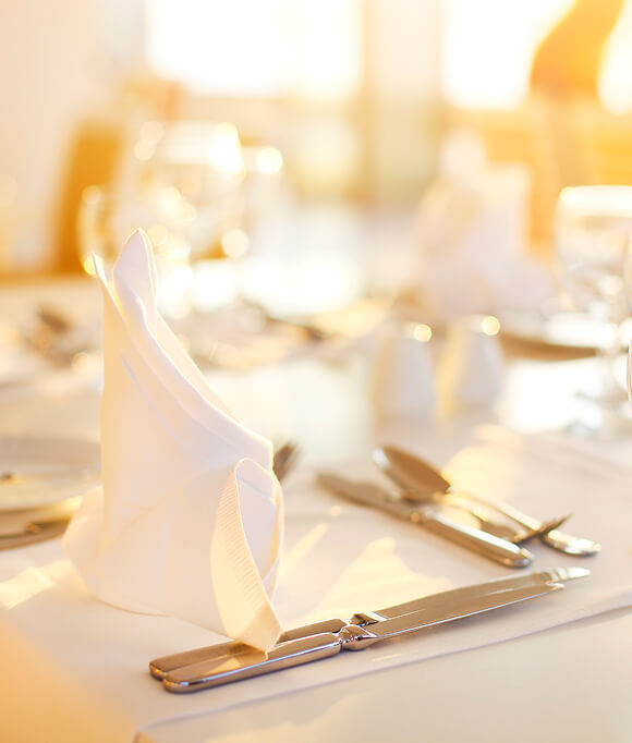 Blu Bistrot dettaglio tavolo del ristorante al tramonto